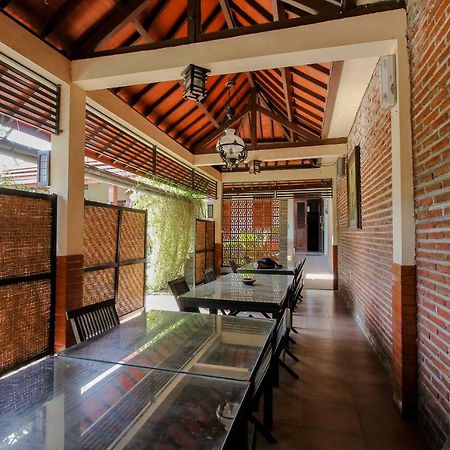 Oyo 1361 Singosari Family Residence Banyuwangi (East Java) Ngoại thất bức ảnh