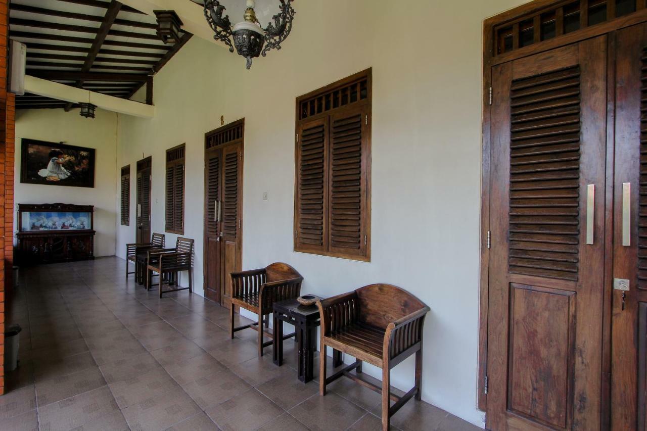 Oyo 1361 Singosari Family Residence Banyuwangi (East Java) Ngoại thất bức ảnh