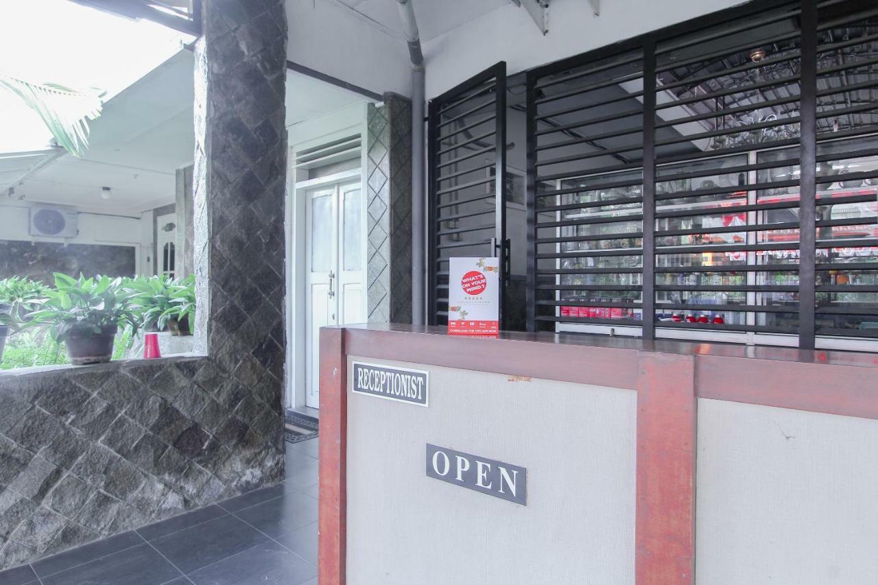 Oyo 1361 Singosari Family Residence Banyuwangi (East Java) Ngoại thất bức ảnh