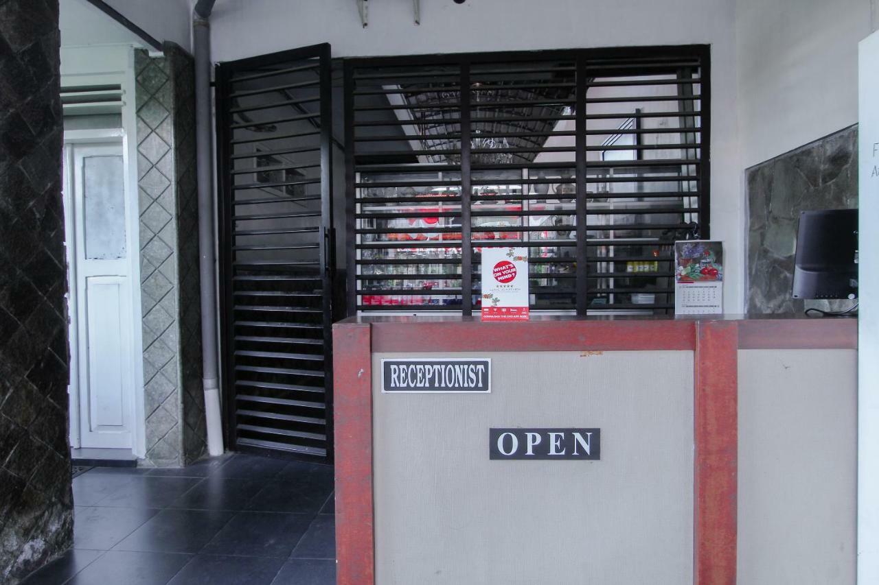 Oyo 1361 Singosari Family Residence Banyuwangi (East Java) Ngoại thất bức ảnh