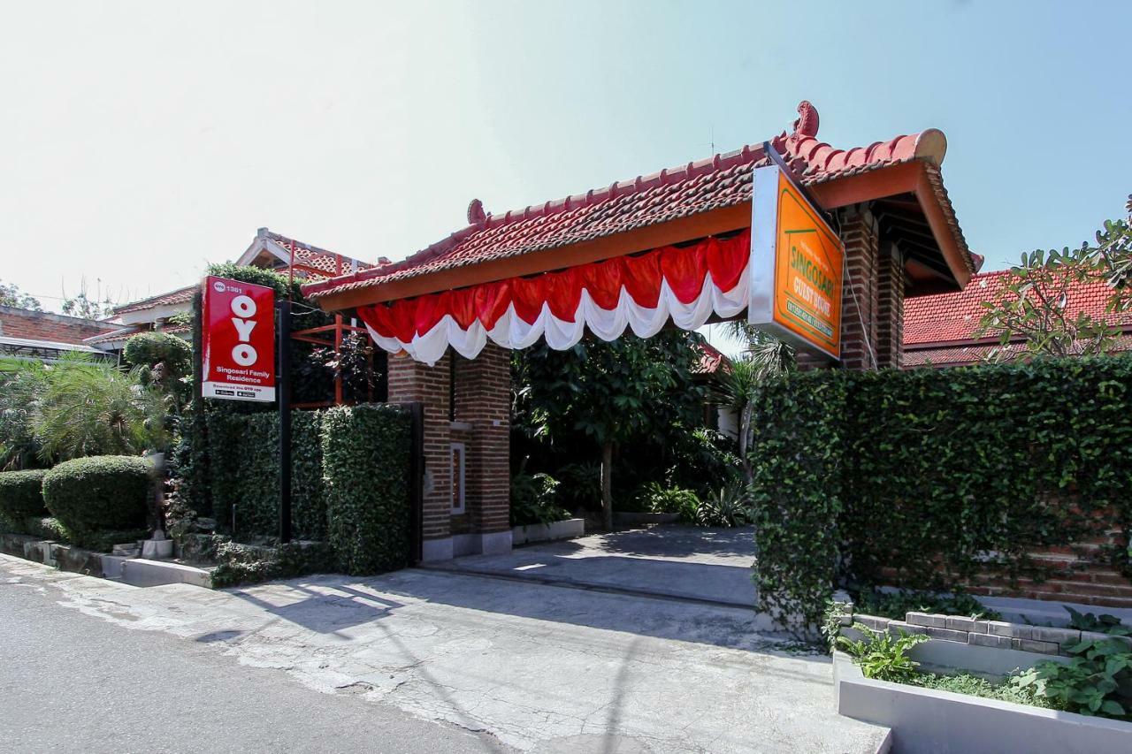Oyo 1361 Singosari Family Residence Banyuwangi (East Java) Ngoại thất bức ảnh