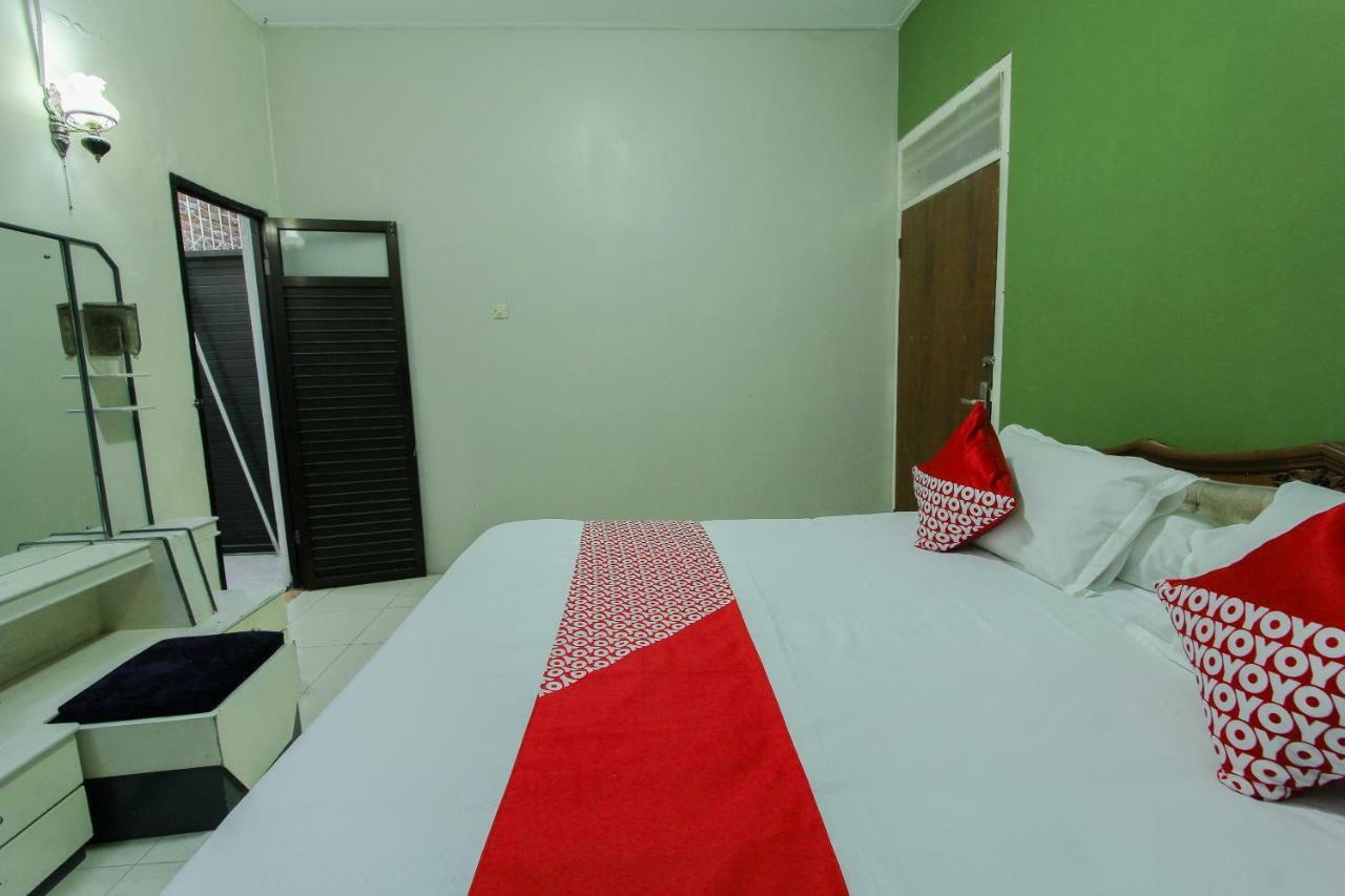 Oyo 1361 Singosari Family Residence Banyuwangi (East Java) Ngoại thất bức ảnh