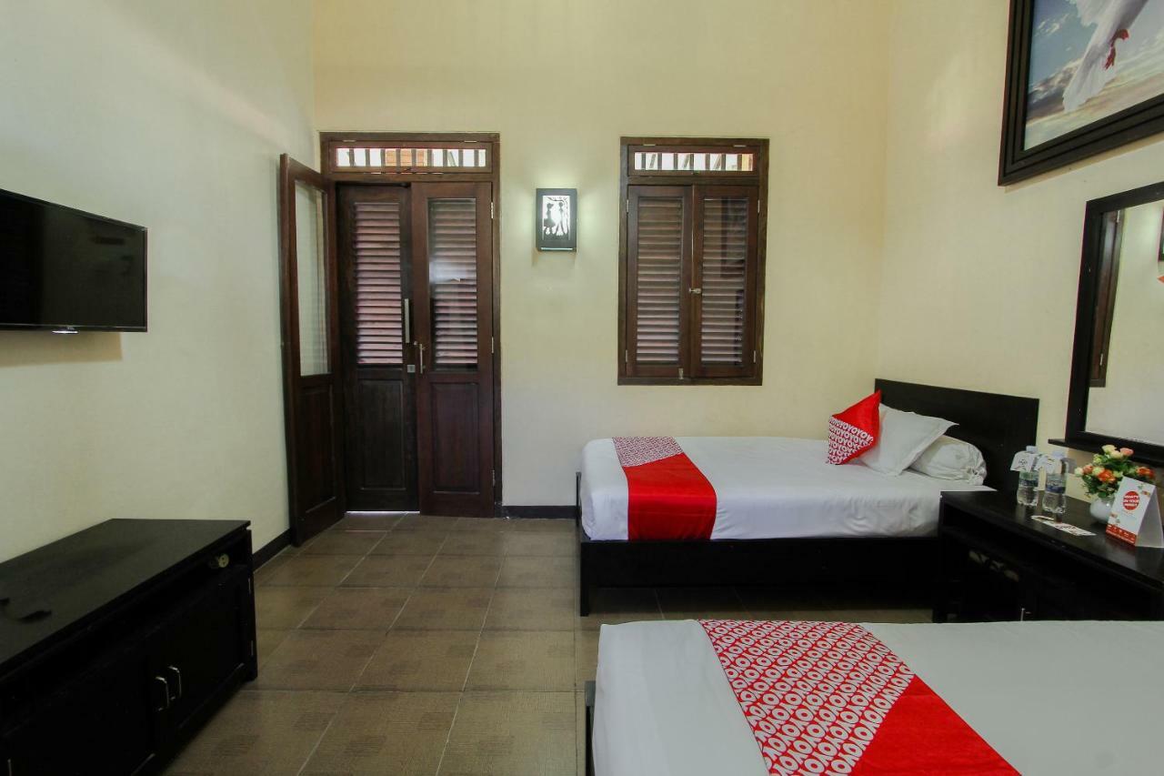 Oyo 1361 Singosari Family Residence Banyuwangi (East Java) Ngoại thất bức ảnh