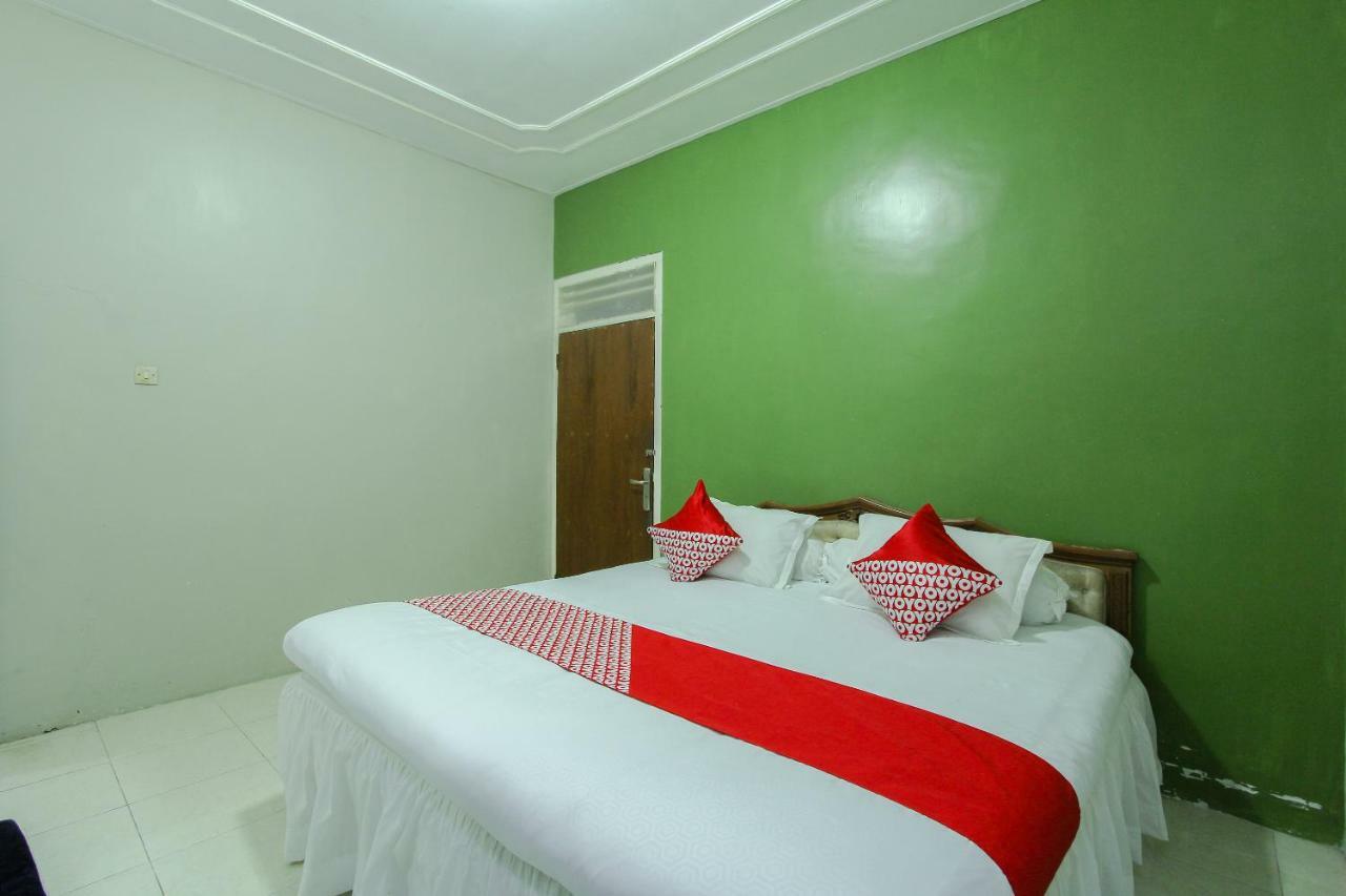 Oyo 1361 Singosari Family Residence Banyuwangi (East Java) Ngoại thất bức ảnh