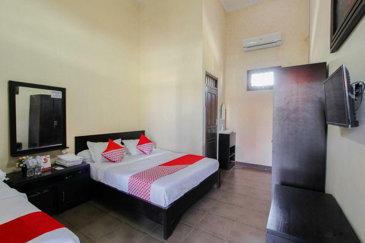Oyo 1361 Singosari Family Residence Banyuwangi (East Java) Ngoại thất bức ảnh
