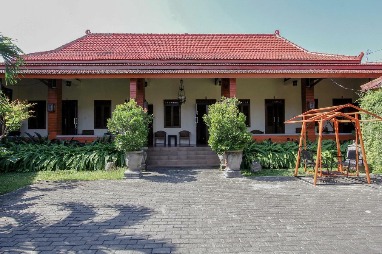 Oyo 1361 Singosari Family Residence Banyuwangi (East Java) Ngoại thất bức ảnh