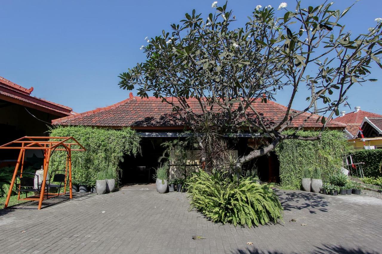 Oyo 1361 Singosari Family Residence Banyuwangi (East Java) Ngoại thất bức ảnh